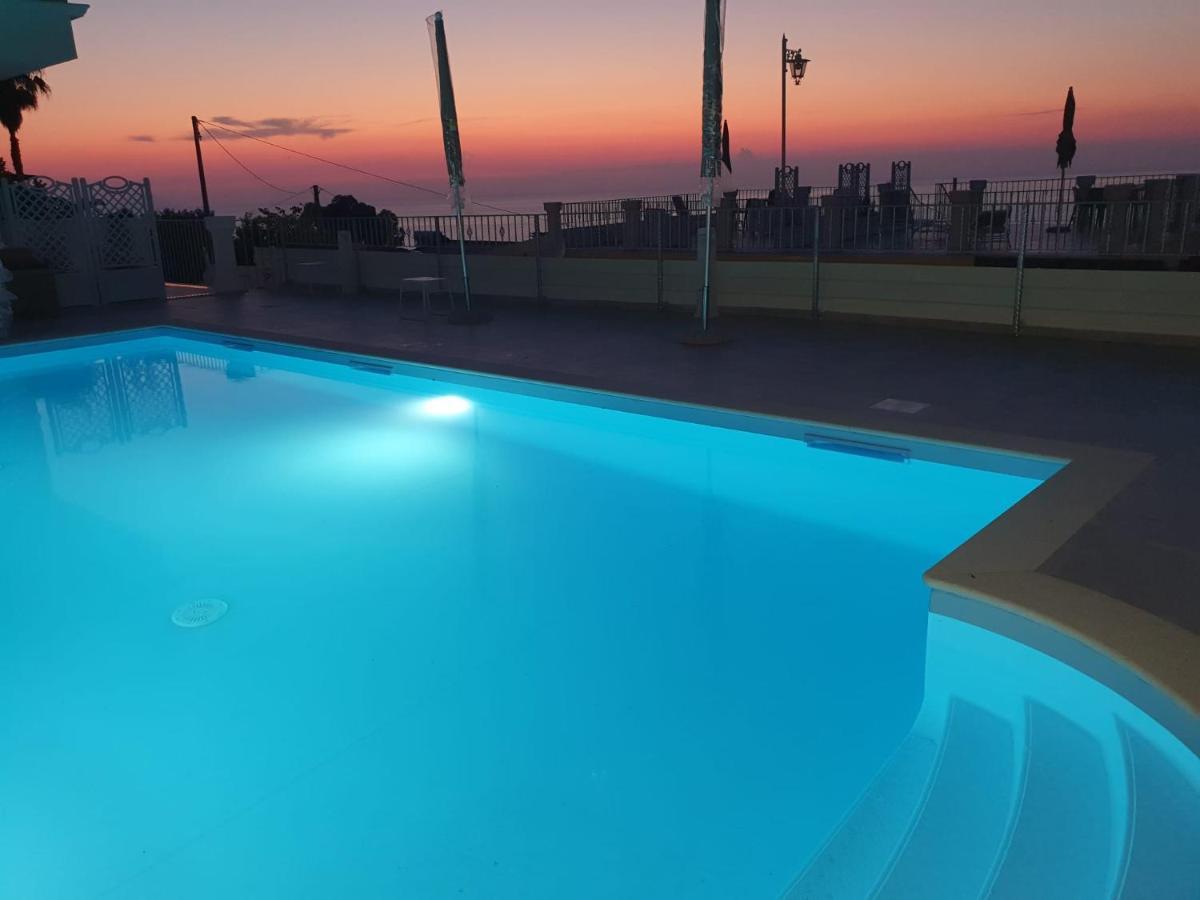Appartamenti Borgo Panoramico N 9 Tropea Extérieur photo