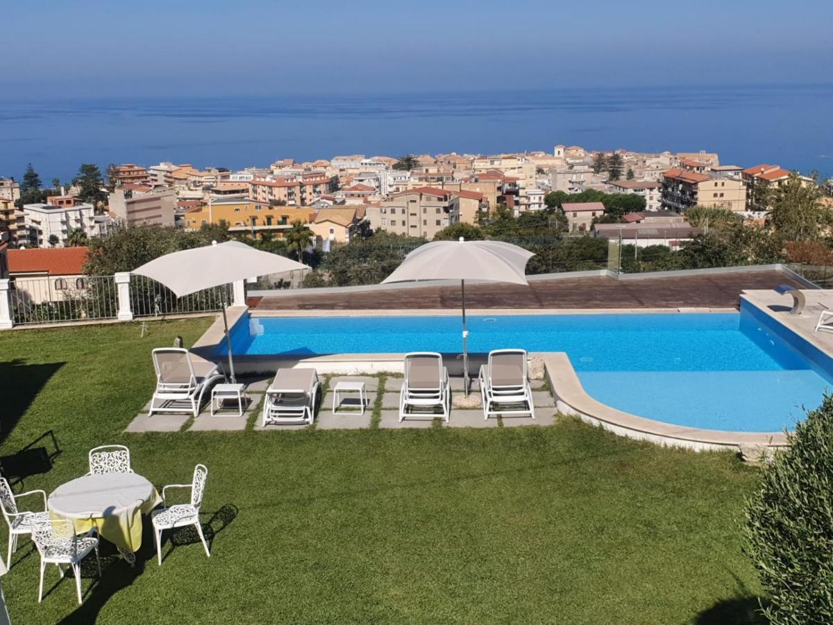 Appartamenti Borgo Panoramico N 9 Tropea Extérieur photo